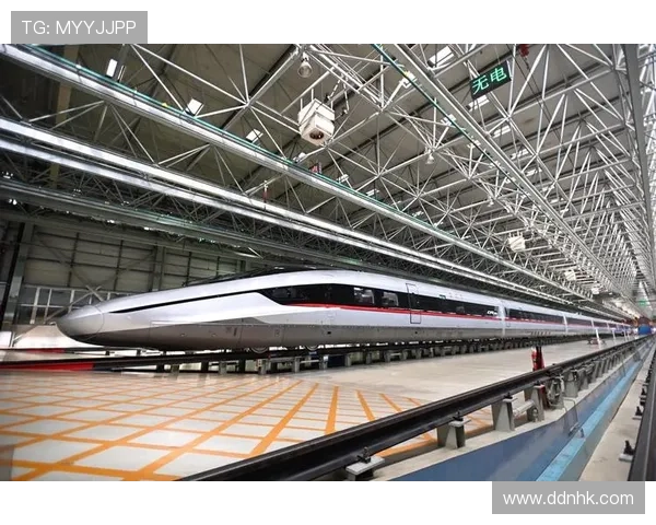 里斯蒂奇今晨高铁抵达青岛亮相